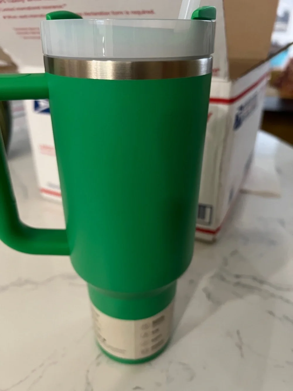 Stanley Green Insulated Travel Mug with Handle - Picture 4 of 6